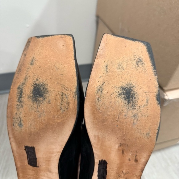Alohas Loafers Kaizen Square Toe in Black Leather